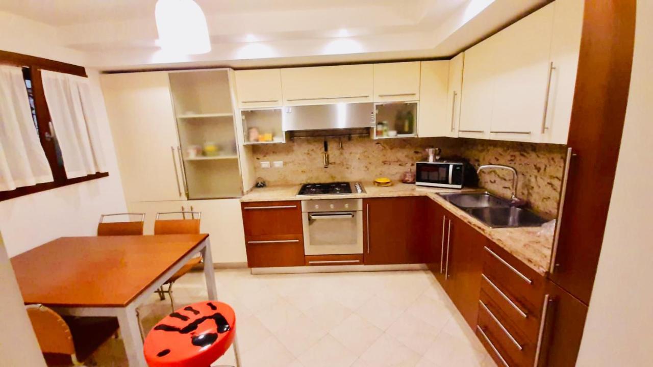 Ferienwohnung Ca'Tronconi Ai Frari Venedig Exterior foto
